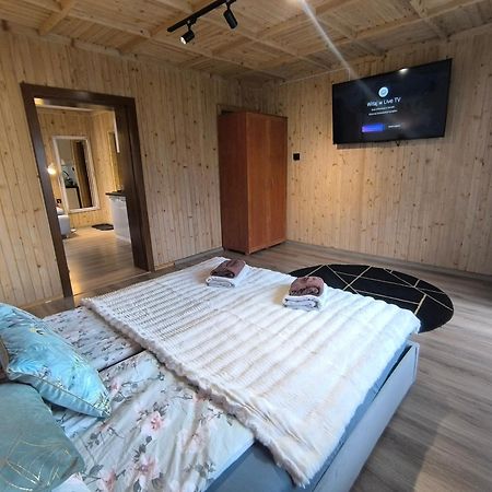 Pokoje Goscinne U Paliderki ポロニン エクステリア 写真